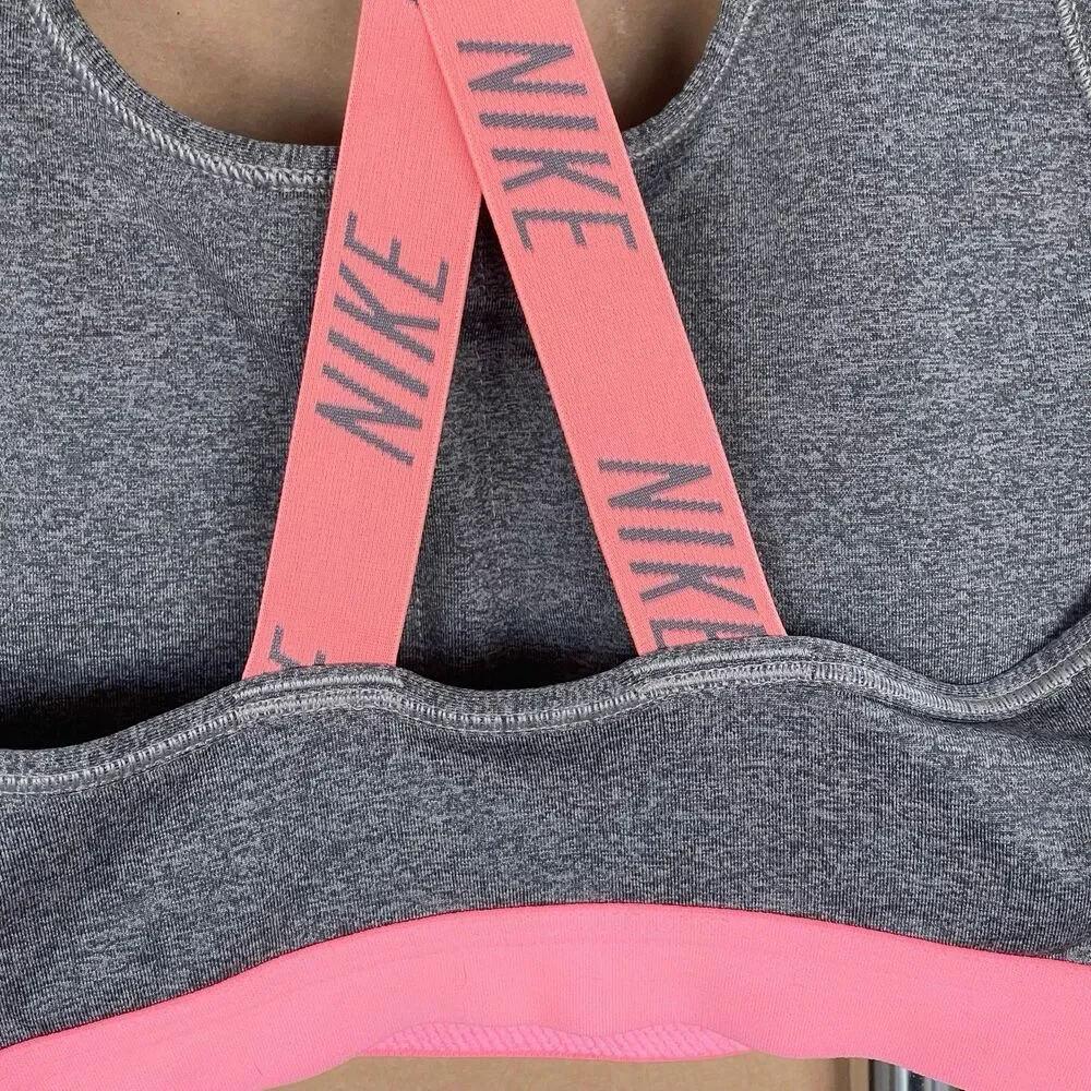 Nike Womens Sports Bra Sz Medium Crop Top Logo Workout Activewear Gym Running